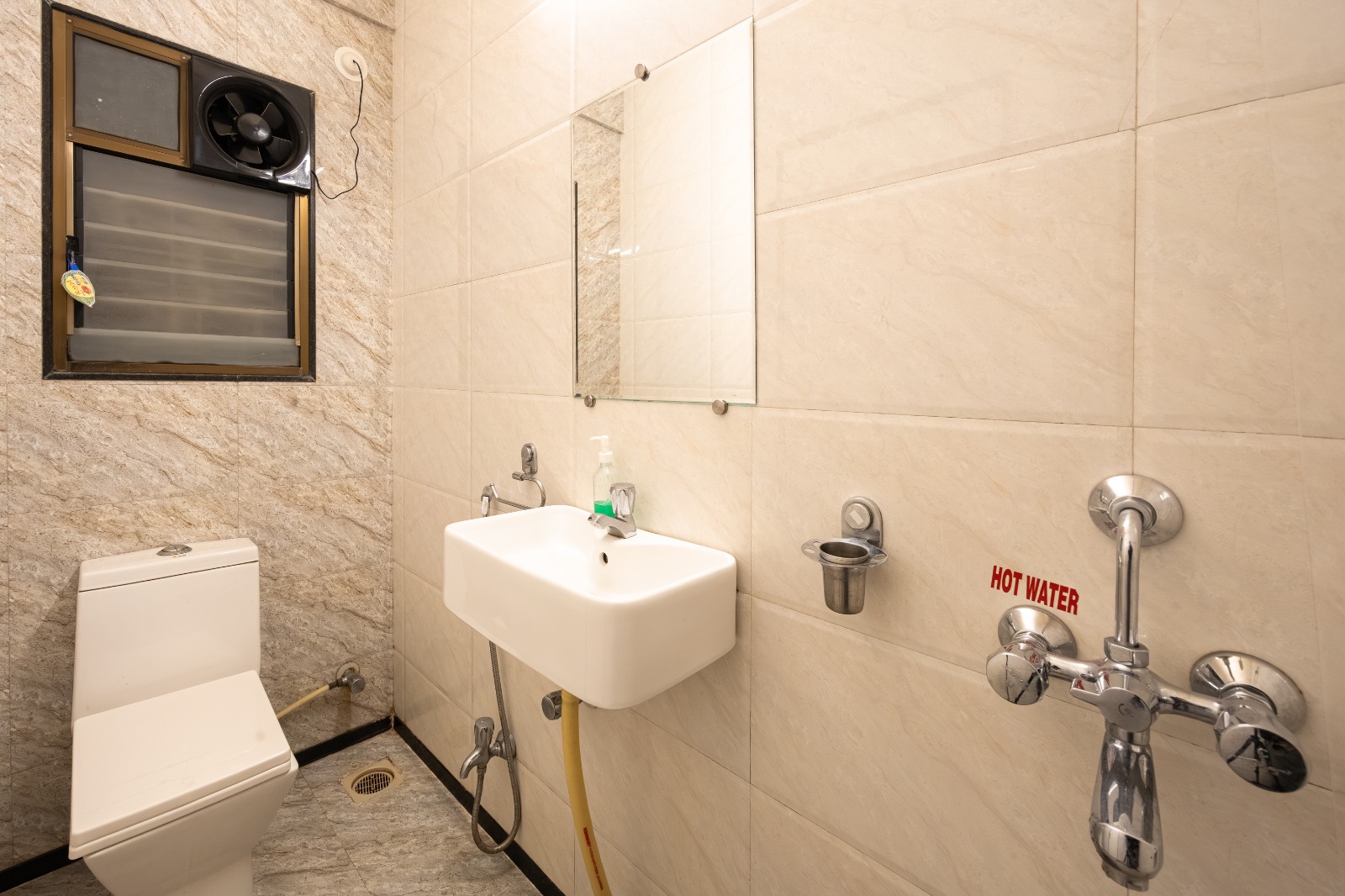 Executive room bathroom amenities